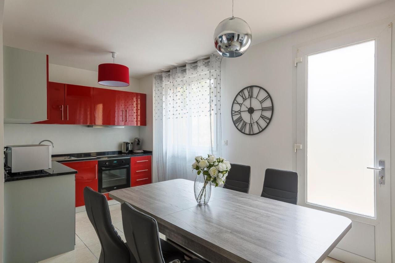 Logement 004 A 300M De La Gare Mantes La Jolie Exteriör bild